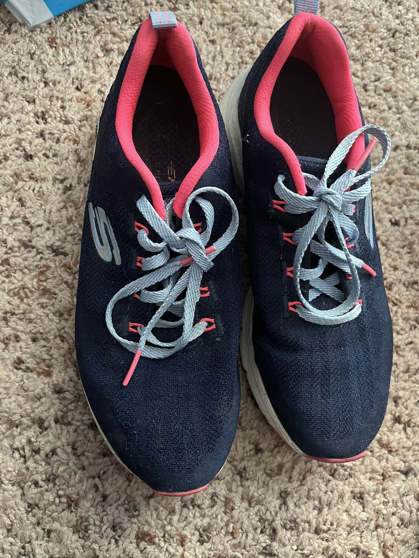 Women’s Sketchers Arch Fit