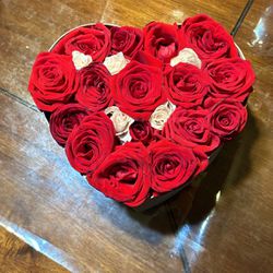 Heart Box Of Roses 