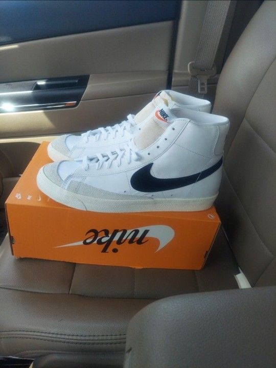 BLAZER MID '77 VNTG SIZE 13 MENS