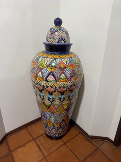 Ceramic vase