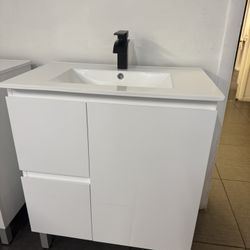 PVC Vanity 30”