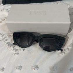 Dezi Sun Glasses 