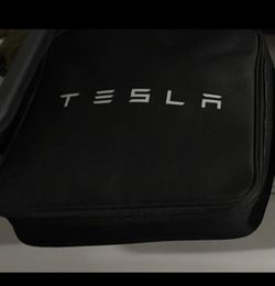 Tesla Mobile Connector Charging