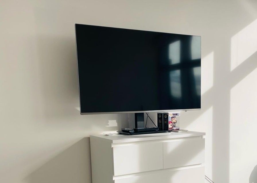 TV Stand /  TV mount