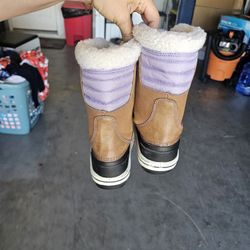 Snow Boots