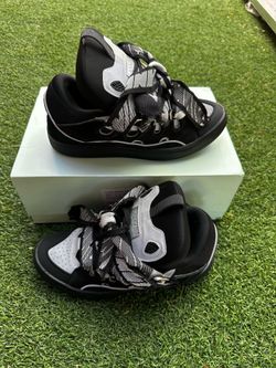 Lanvin Curbs