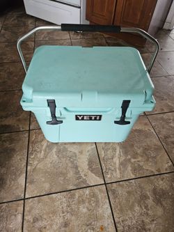 Yeti cooler 20