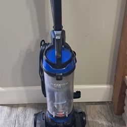 BISSELL CleanView Swivel Pet Vacuum Carpet Cleaner 3832