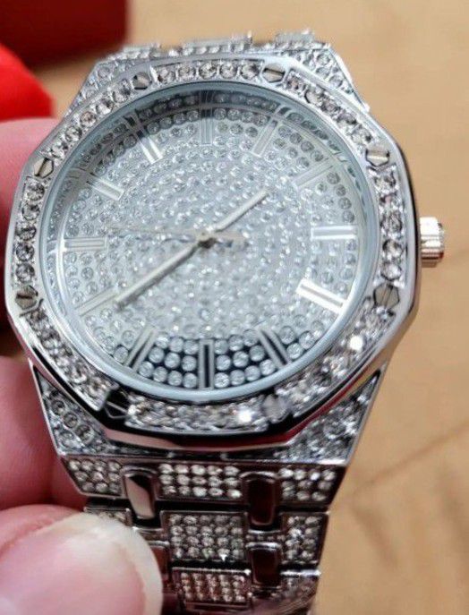 New! Ladies Keroya Crystal Watch 