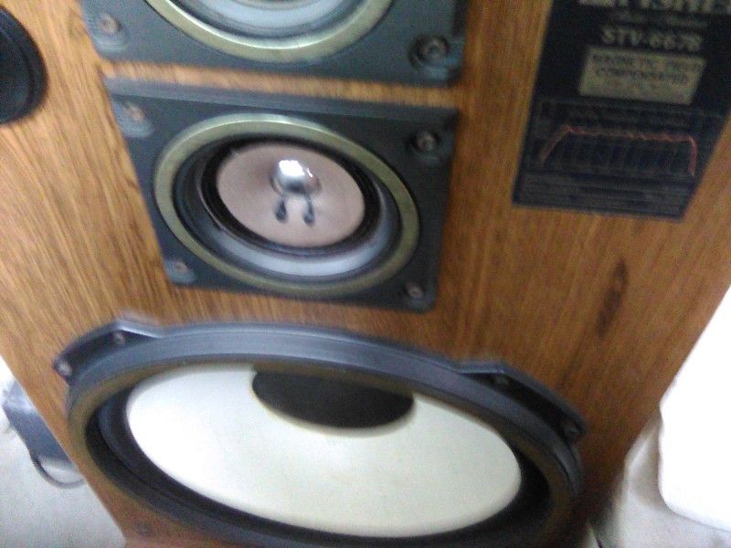 Fisher 3way Speakers