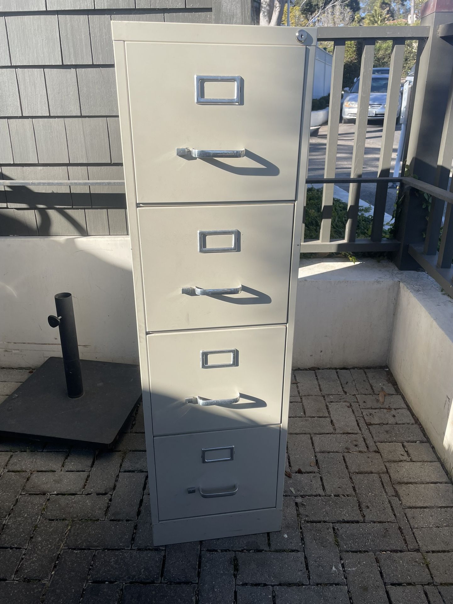 File cabinet