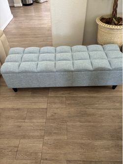Like new bench $65