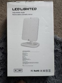 Tri-Fold LED Lighted Makeup Vanity Mirror – USB/Battery (New)