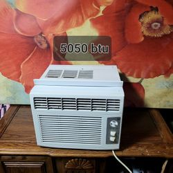 Air Window Unit A/C*