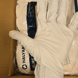 Nitrile Gloves XL White