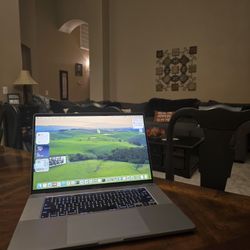 MacBook Pro OBO Mint Condition, 32 GB RAM, 2 TB SSD, 16 Inch Display 