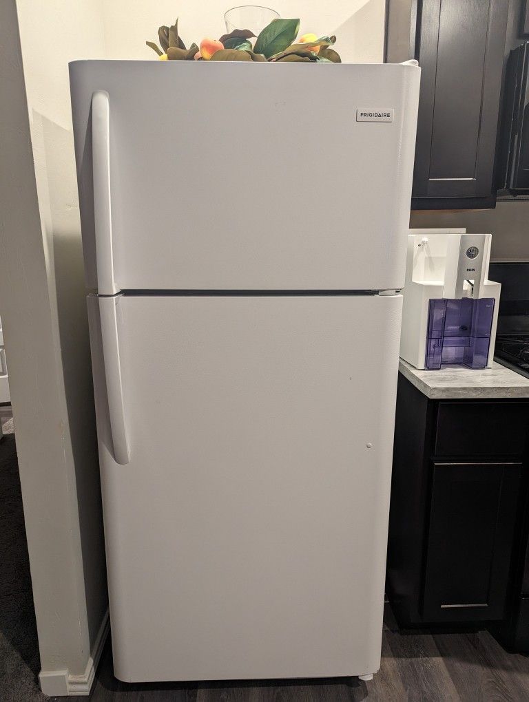 Fridge And Freezer 