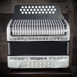 VENDES TU ACORDEON?