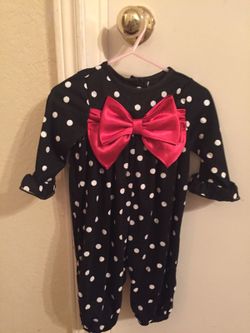 9months never worn and she pulled tag off