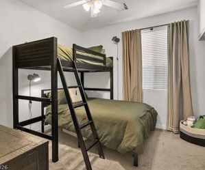 Twin Bed/Full Bed