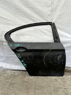 2013 BMW 328i Right Rear Door Shell 