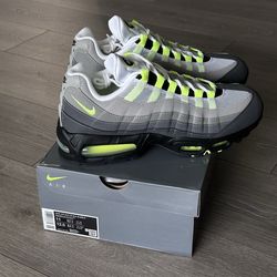 Nike Air Max 95 OG - Neon -  Men’s 11