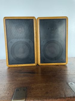 Cambridge Studio Reference Moniters Speakers 