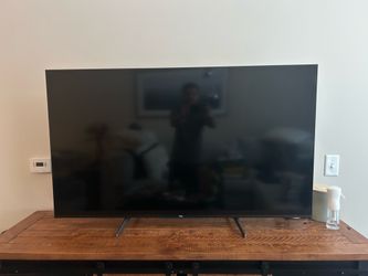 TCL 55” Smart TV – Excellent Condition