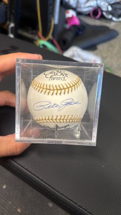 Pete Rose Signed Baseball