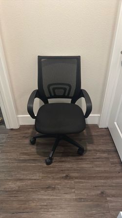 Black Mesh Mid-Back Office Chair