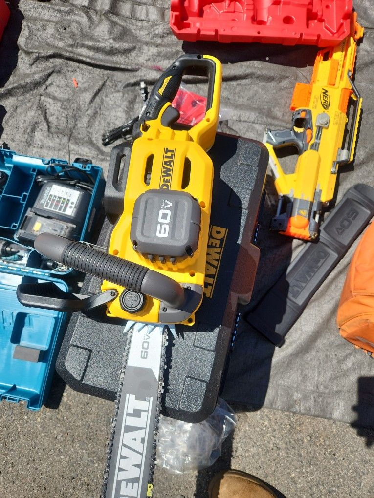 Dewalt 60v Chainsaw 20inches