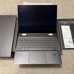  HP Spectre X360 Touchscreen 14" 2-in-1 convertible Windows 11 Pro laptop, 1TB - 16GB RAM - i7 - Iris XE 