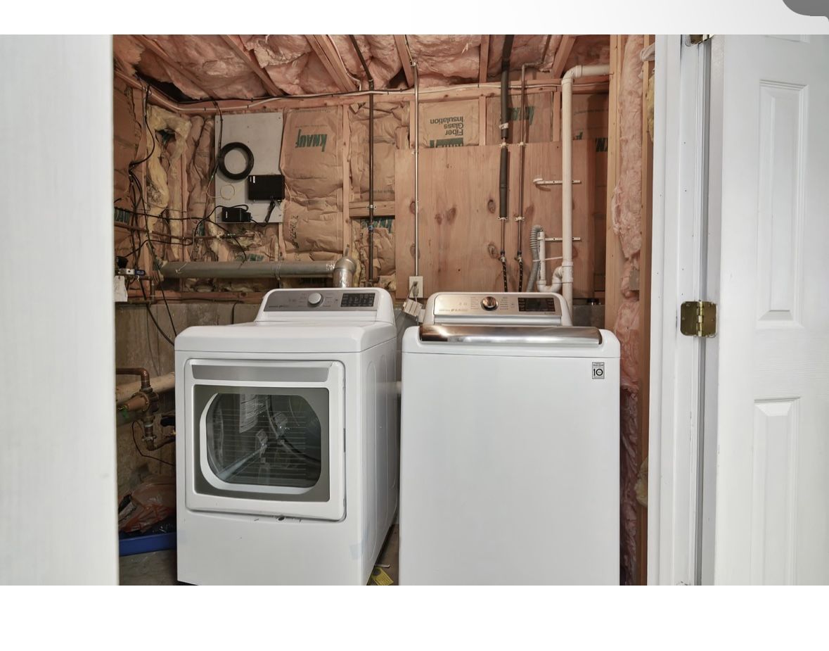 LG WASHER & DRYER