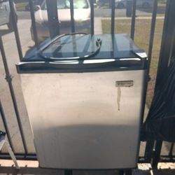 Small Refrigerator 