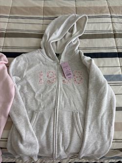 Women’s Zip-Hoodie Sweatshirt