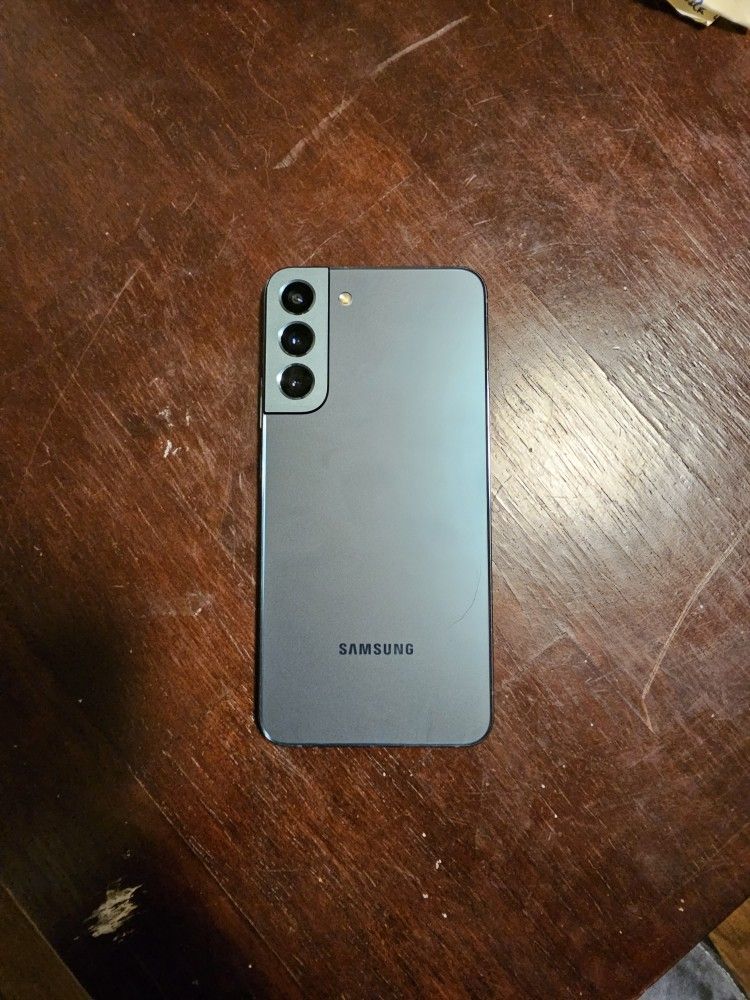Samsung S22 Plus
