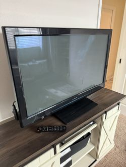 42” Panasonic 2010 TC-P42S2 Plasma TV