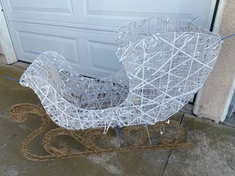 Large Wire Christmas Sleigh Decoration