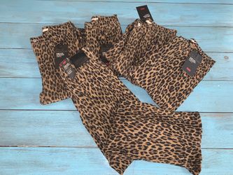 Women’s Levi’s Premium Straight Ankle Leopard Pant