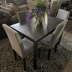 Dining Table With 4 Chairs