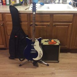 Dan Electro Guitar With Amp And Pedal