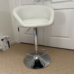Salon-style Makeup Chair