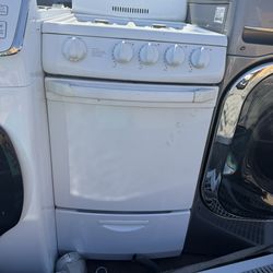 White Tiny gas stove 20”w hot pint