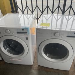 New LG Front Load Washer & Gas Dryer 