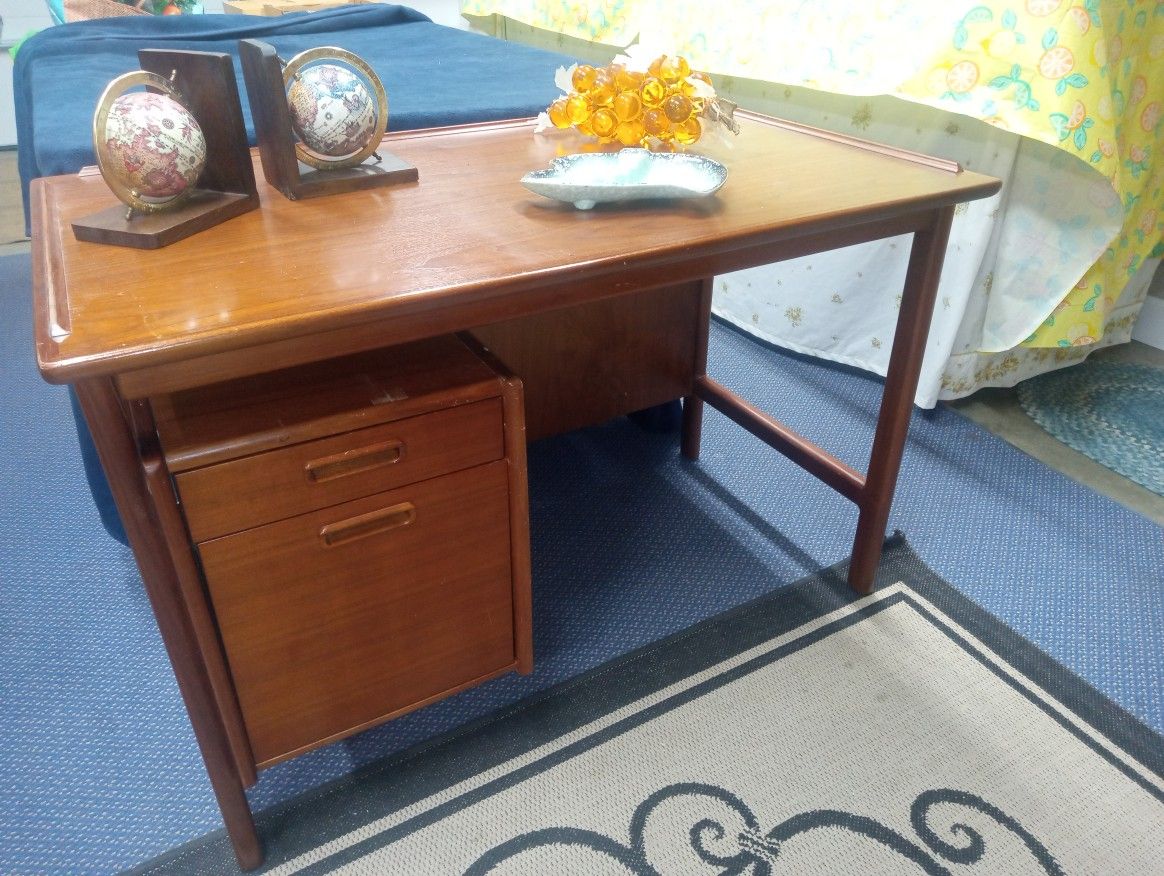 Mid-century Style Desk