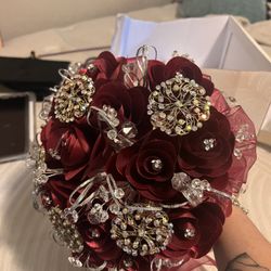 Quince burgundy bouquet 