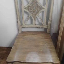 Decorative Chair 