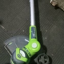 24  V Green Works Edger