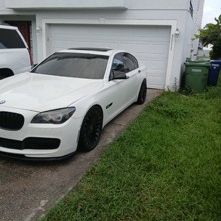 BMW 2009 750i V8 Twin Turbo