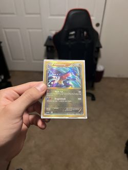 Garchomp 120/116 Plasma Freeze Gold Secret Rare Holo. Condition is Ungraded.